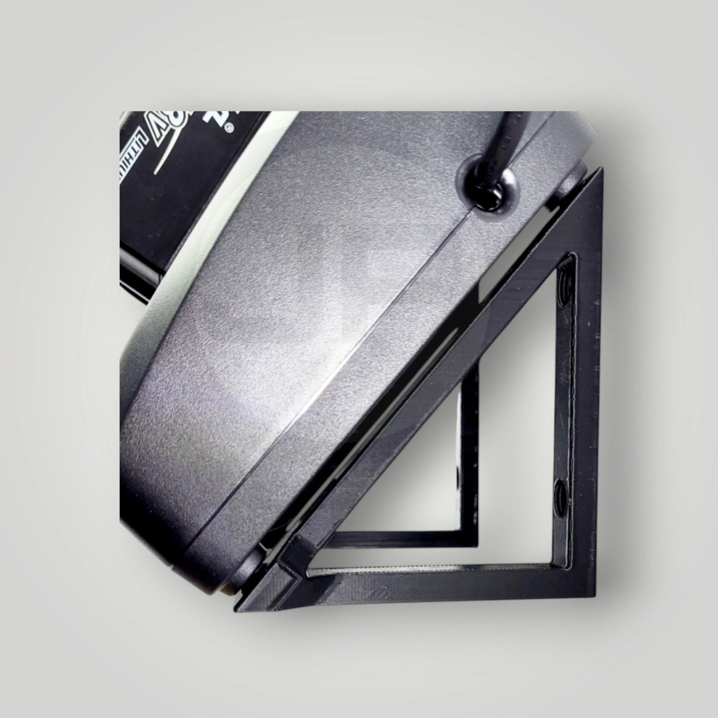 Wandhalter für Makita Ladegerät DC18RC