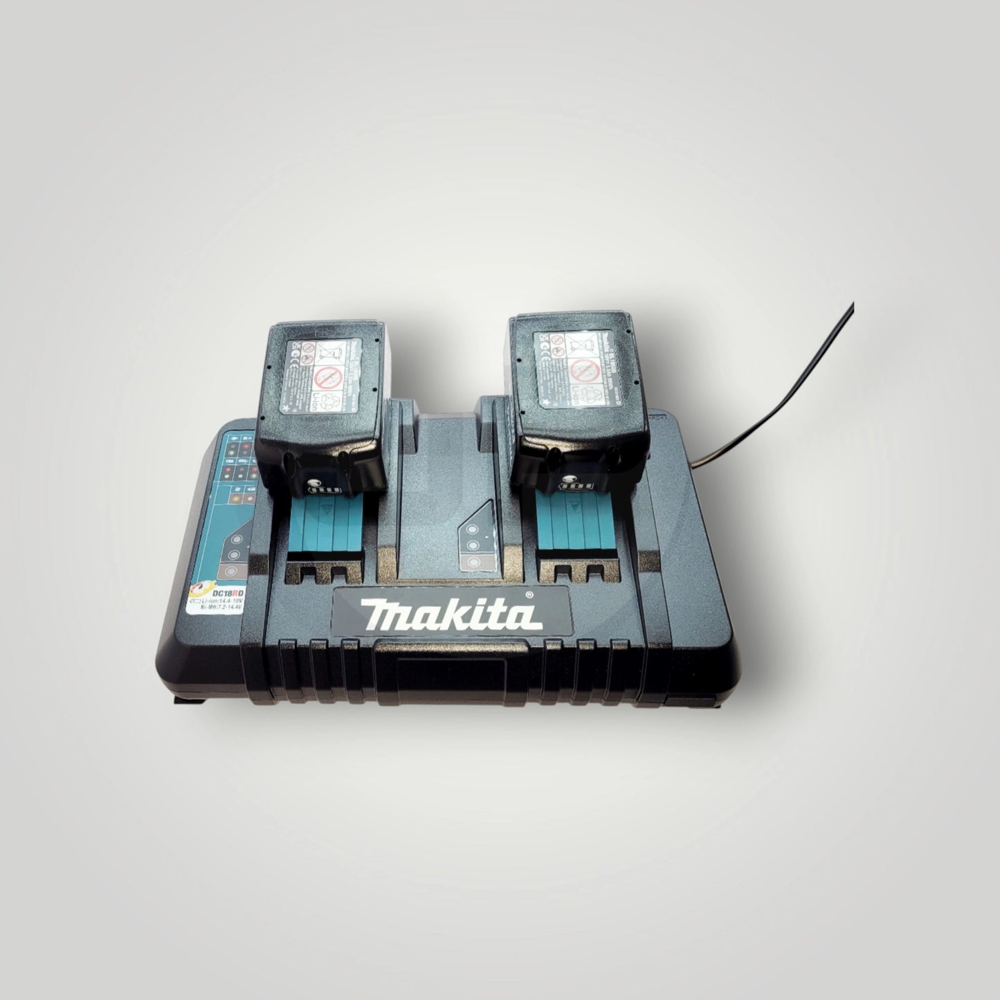 Wandhalter für Makita DC18RD Doppelladegerät – professionelle Organisation und sichere Aufbewahrung