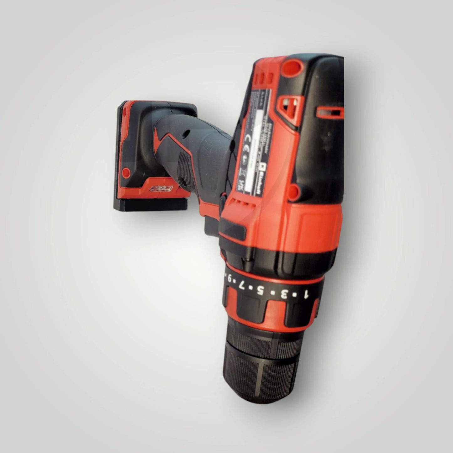 Praktischer Wandhalter für Einhell LOW Serie – professionelle Werkstattorganisation