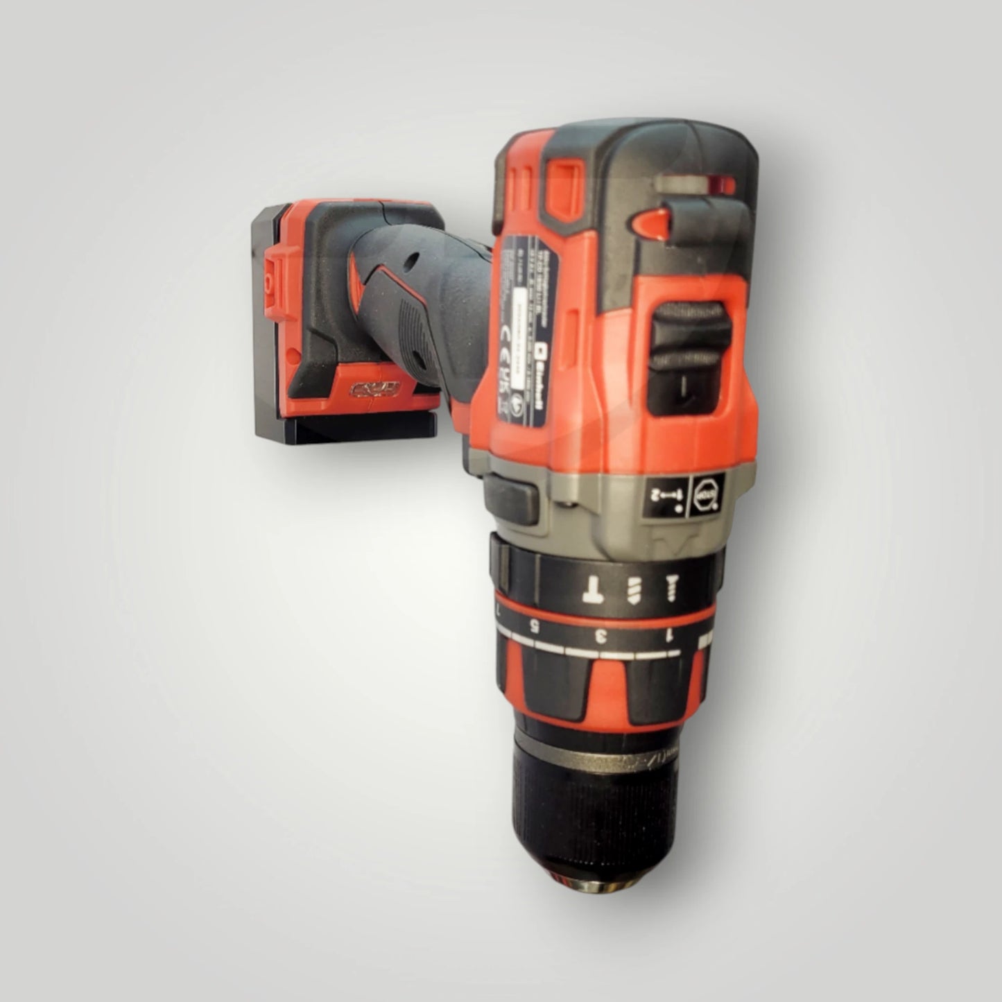 Robuste Wandhalterung für Einhell HIGH Geräte – platzsparend und zuverlässig