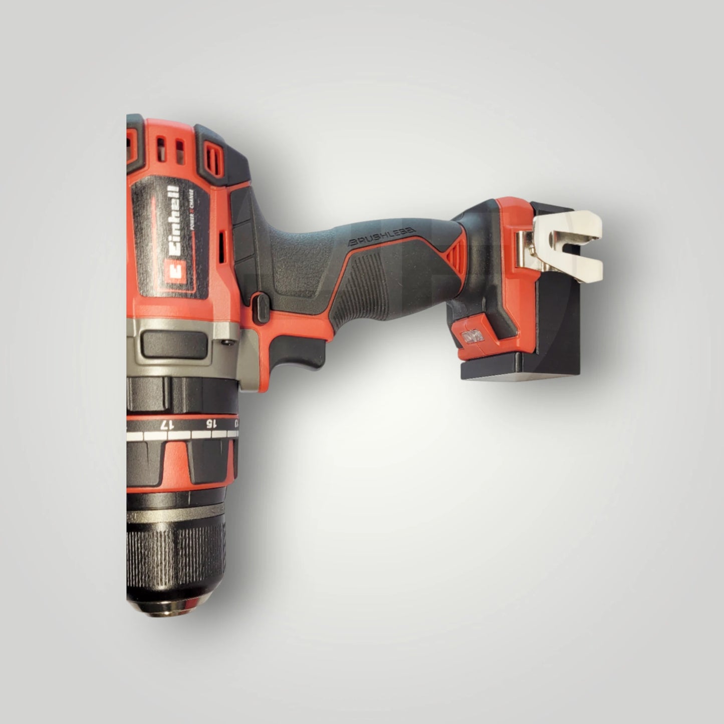 Einhell Geräte HIGH Wandhalter – Ordnung und Stabilität in der Werkstatt