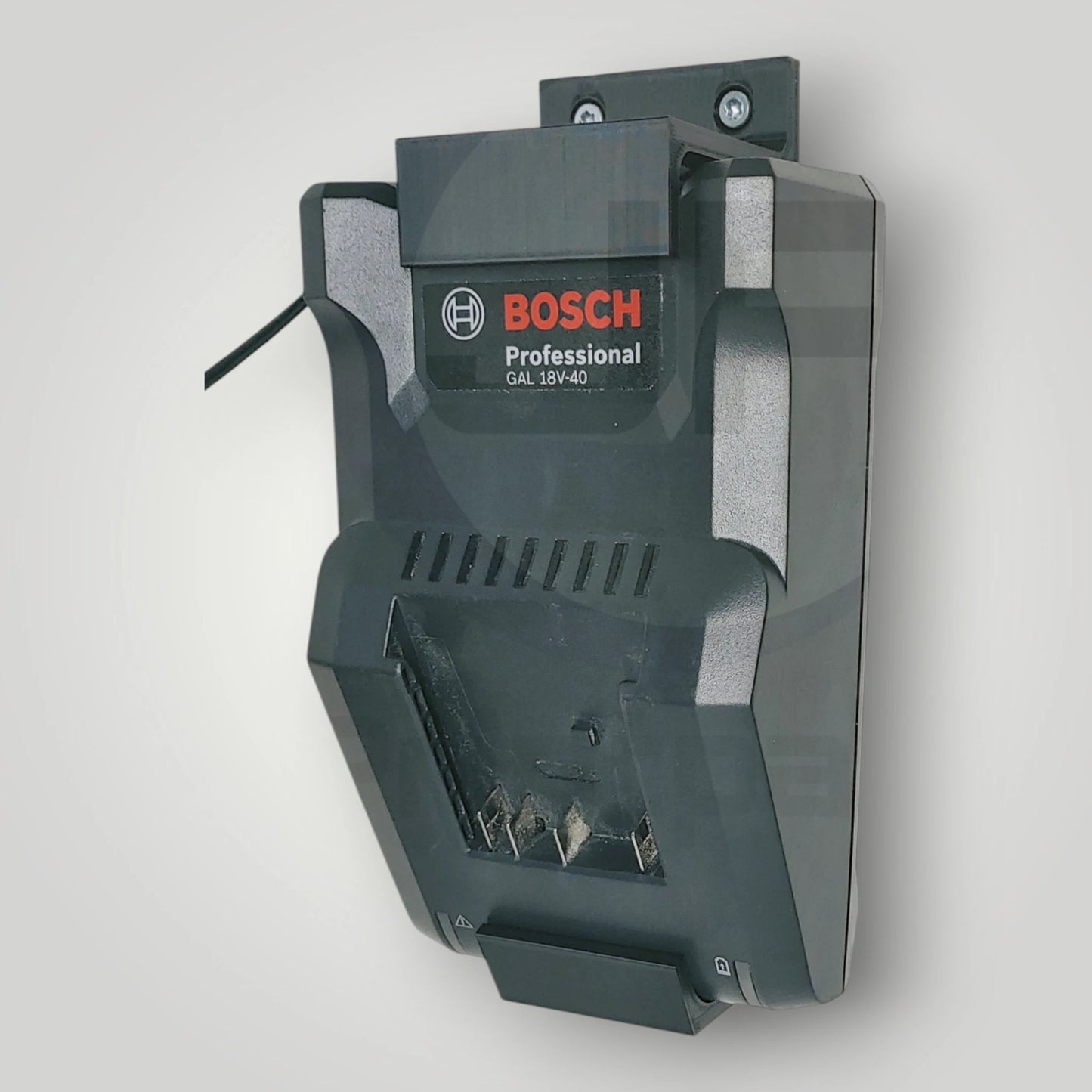 Robuste Wandhalterung für Bosch Ladegerät GAL 18V-40 – platzsparend und zuverlässig