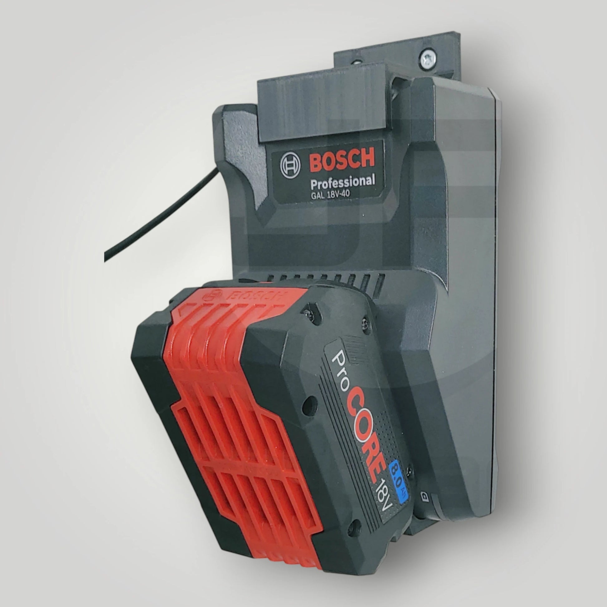 Praktischer Wandhalter für Bosch Ladegerät GAL 18V-40 – professionelle Werkzeugorganisation