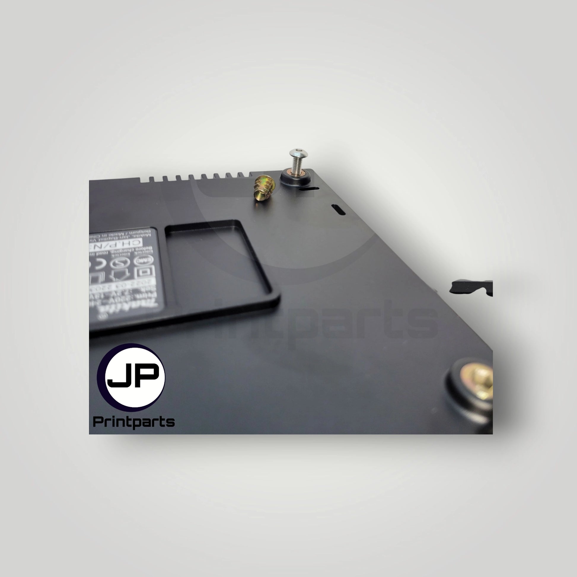 Wandhalter für Makita Akkus und Ladegerät DC18RC – stabile 3-fach Halterung für Werkstatt und Baustelle